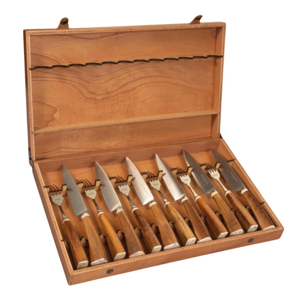Juego De Cubiertos Linea Fina Madera Y Hueso 12 Piezas En Caja De Madera Cedro Lustrado, Pampeana